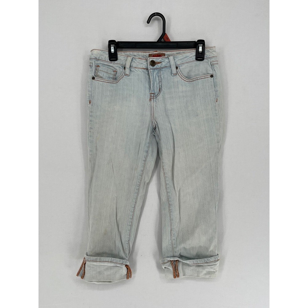 No Boundaries Womens Light Wash Denim Capri Jeans Size 7 Orange Stitch Cuffed